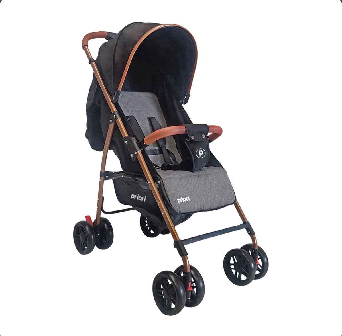 Coche paseador Priori Park Liviano y Reclinable Para Bebé.